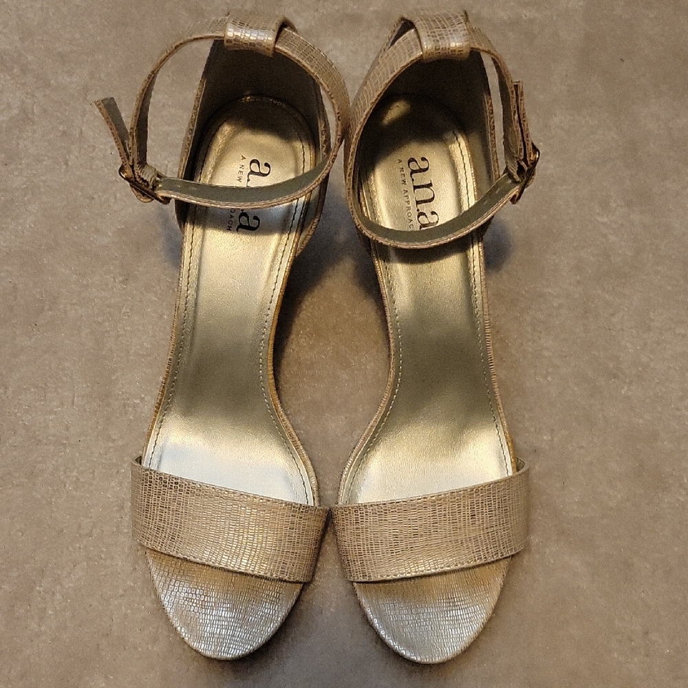 a.n.a Cream/Gold Heeled Sandals